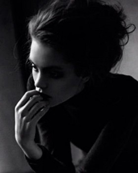 正规买球app视觉策划负责人