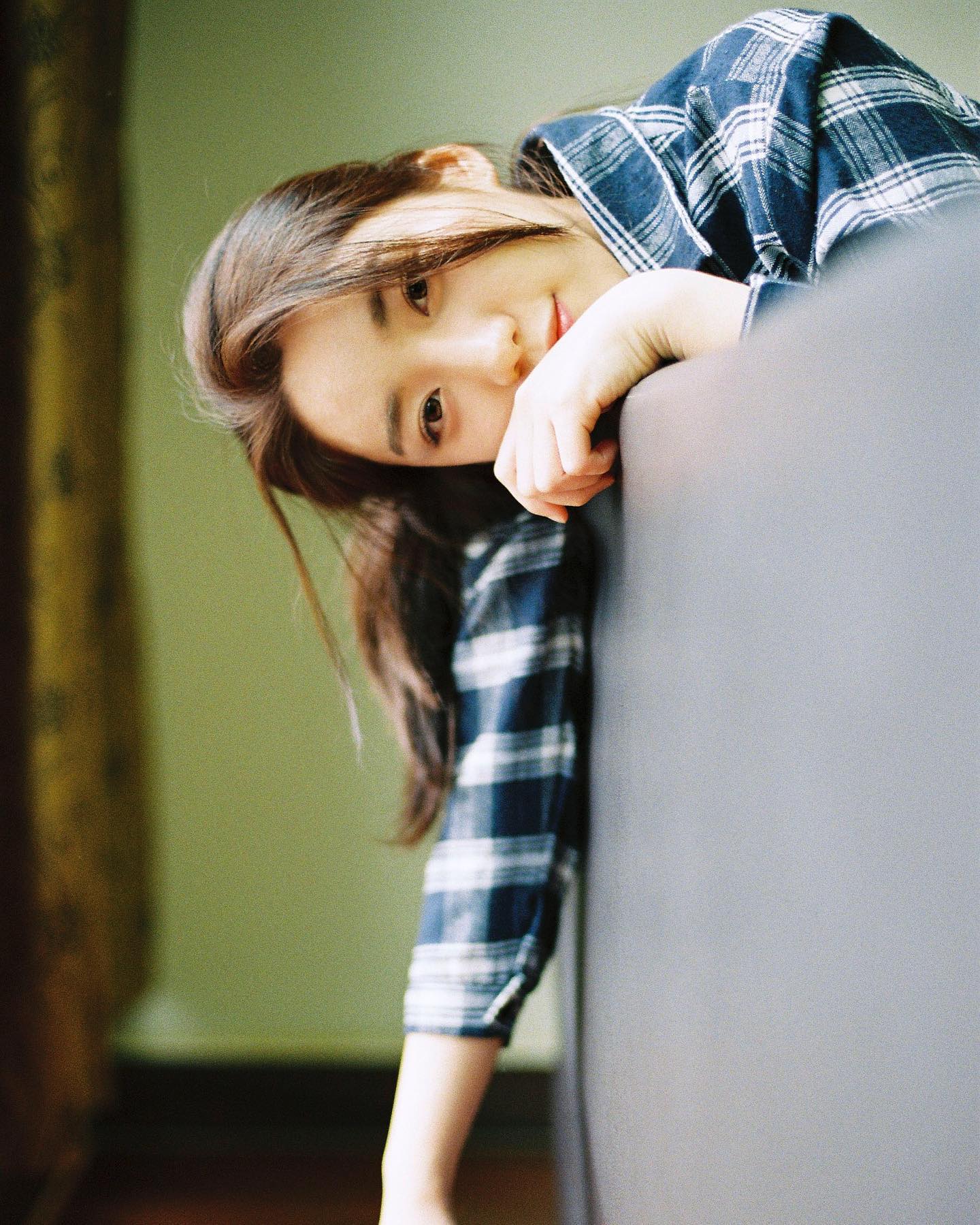 徕卡M6和宾得67室内人像现场|教你如何用胶片拍人像(图1)