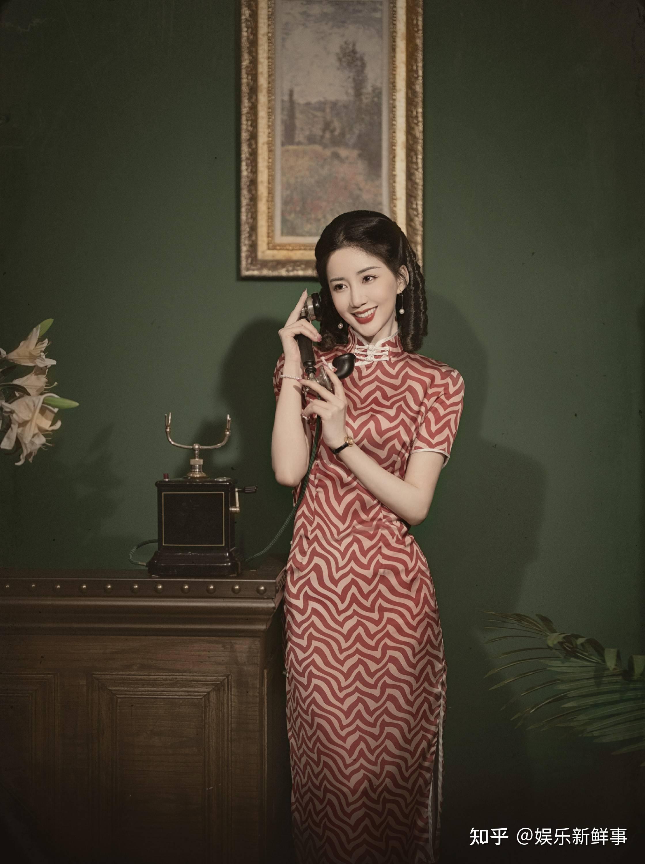 产后35天火速复工！阚清子浪姐圈粉昔日性感写真！(图1)